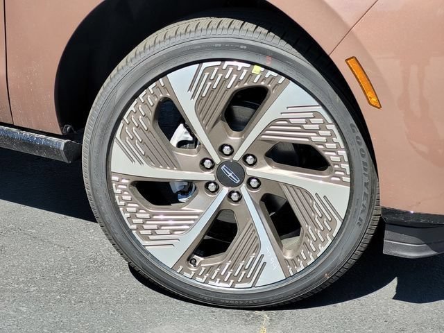 New 2026 Lincoln Navigator L Black Label AWD/4WD image 9