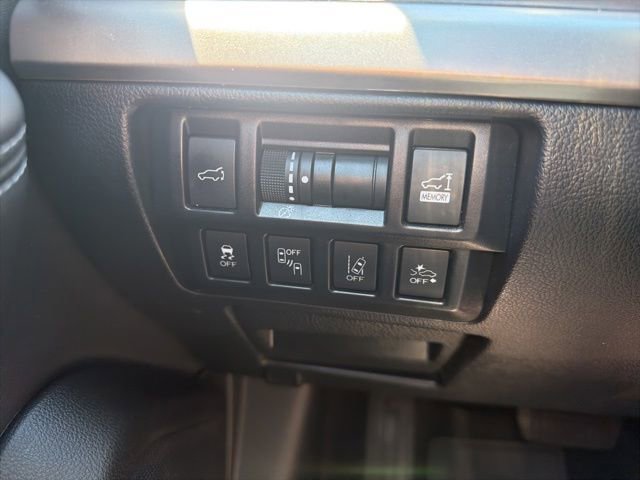 Used 2018 Subaru Outback 2.5i Limited AWD/4WD image 20