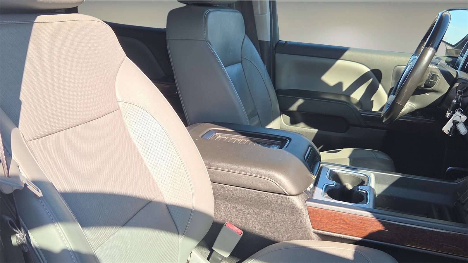 Used 2018 GMC Sierra 1500 SLT w/ SLT Premium Package image 15