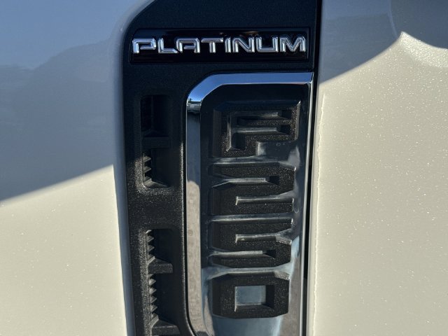 Used 2024 Ford F250 Platinum w/ FX4 Off-Road Package AWD/4WD image 33