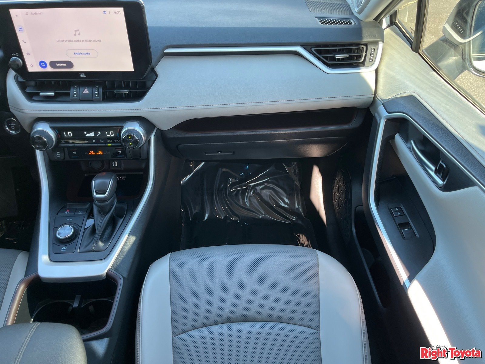 Certified 2025 Toyota RAV4 Limited w/ Advanced Technology Package AWD/4WD image 19