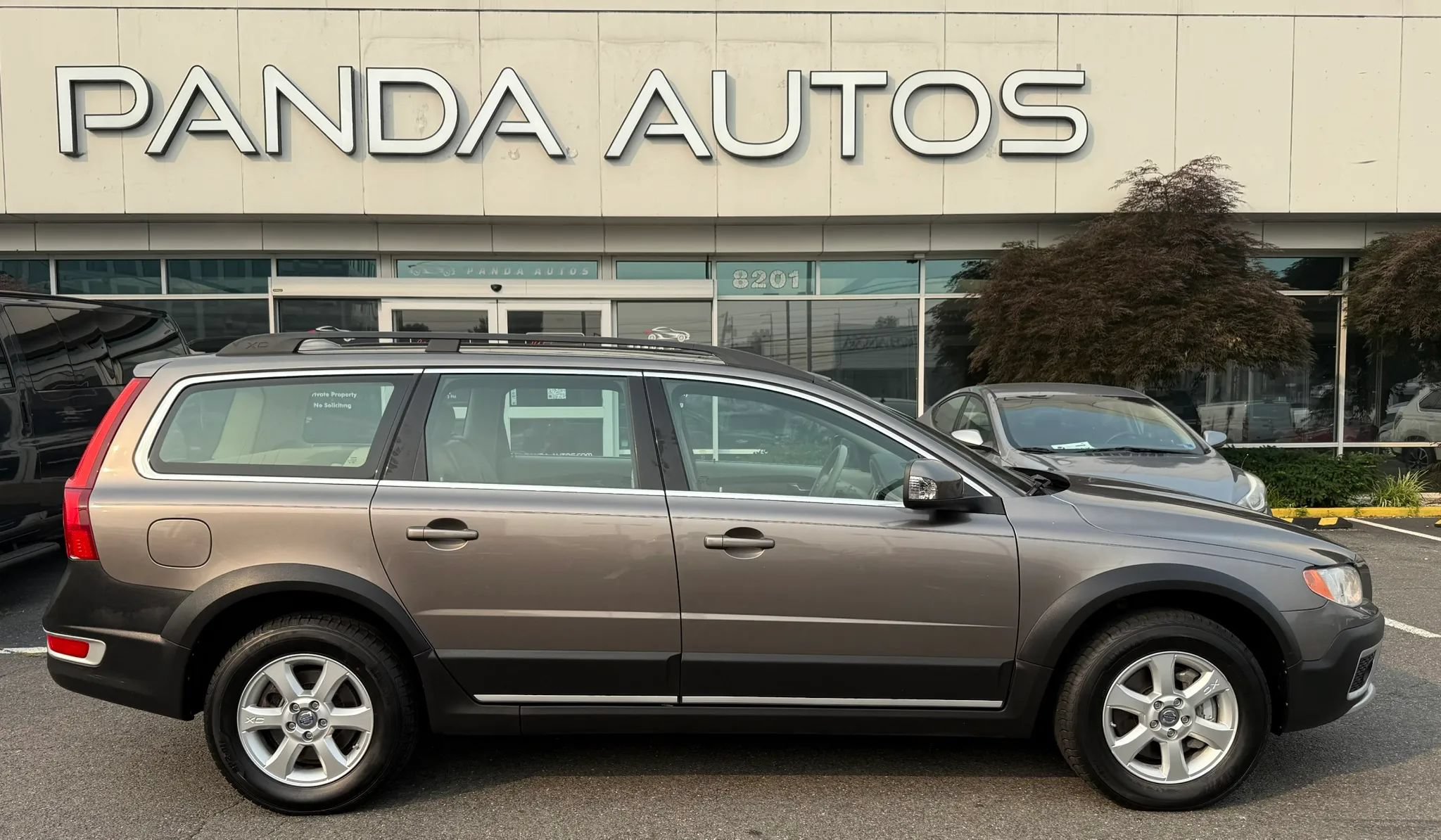 Used 2010 Volvo XC70 3.2 AWD/4WD image 8