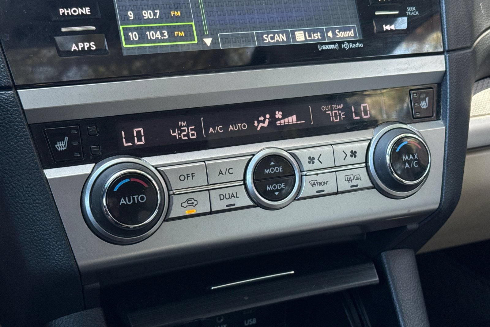 Used 2016 Subaru Outback 2.5i Premium AWD/4WD image 18