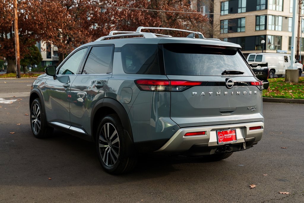 New 2025 Nissan Pathfinder Platinum image 4