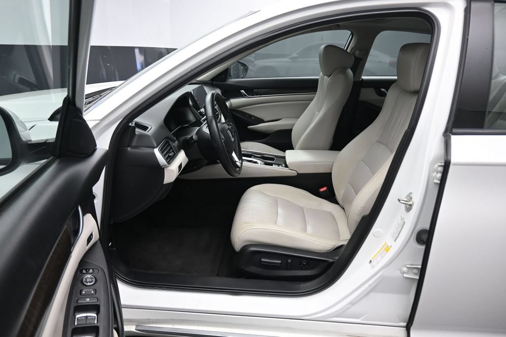 Used 2018 Honda Accord EX-L image 12