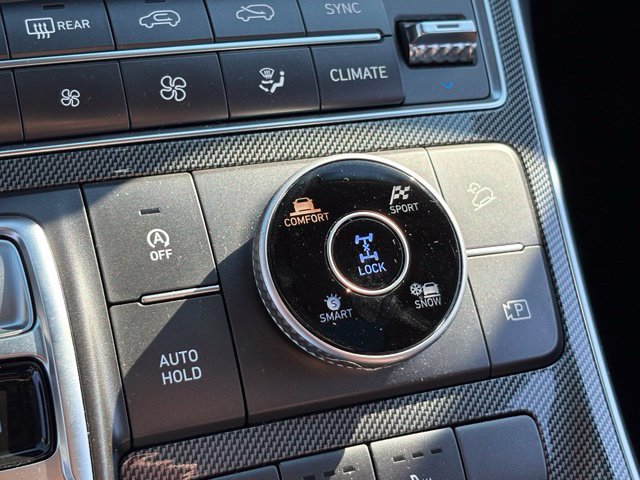 Used 2022 Hyundai Santa Fe SEL w/ Convenience + Premium Package AWD/4WD image 15