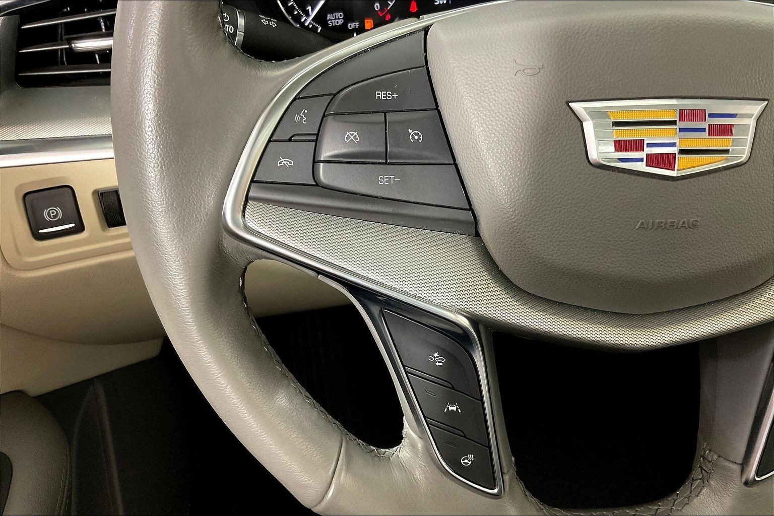 Certified 2023 Cadillac XT5 Premium Luxury AWD/4WD image 11