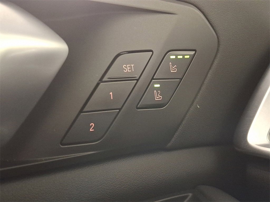 Certified 2024 BMW X5 xDrive40i w/ Executive Package image 24