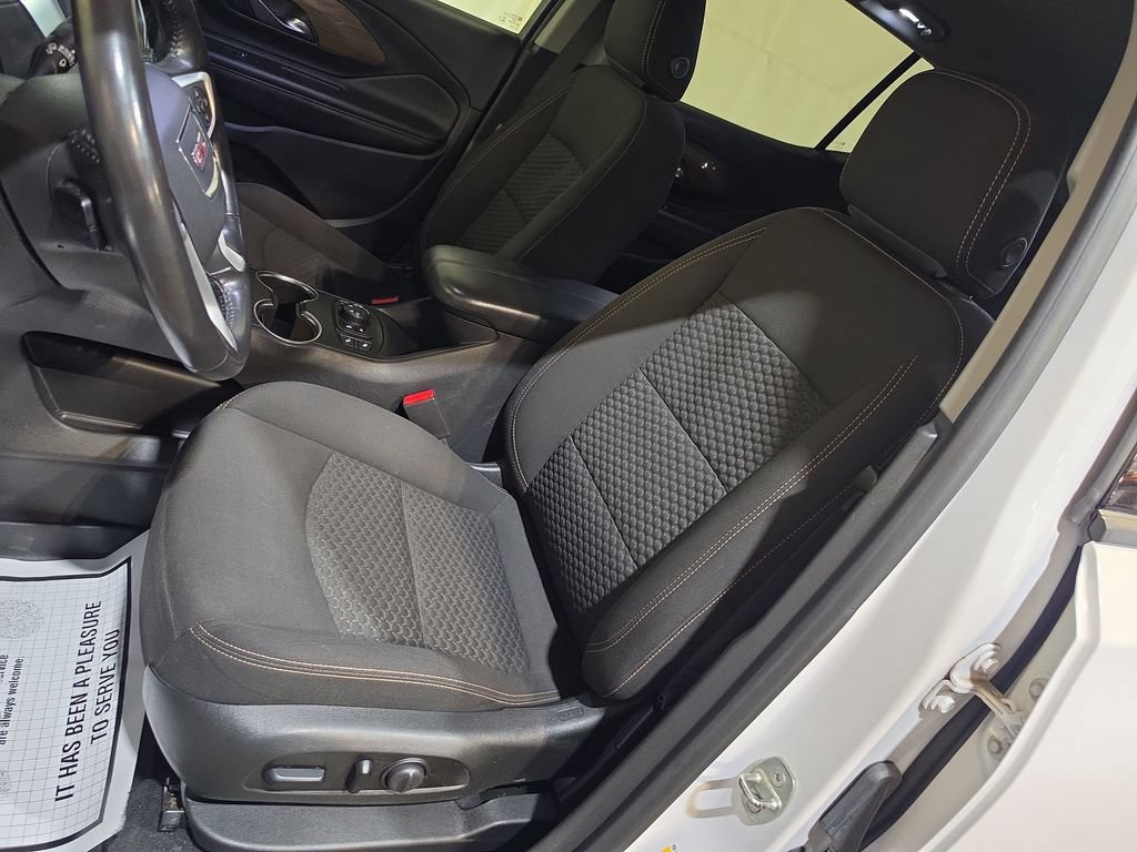Used 2020 GMC Terrain SLE w/ Driver Convenience Package AWD/4WD image 13