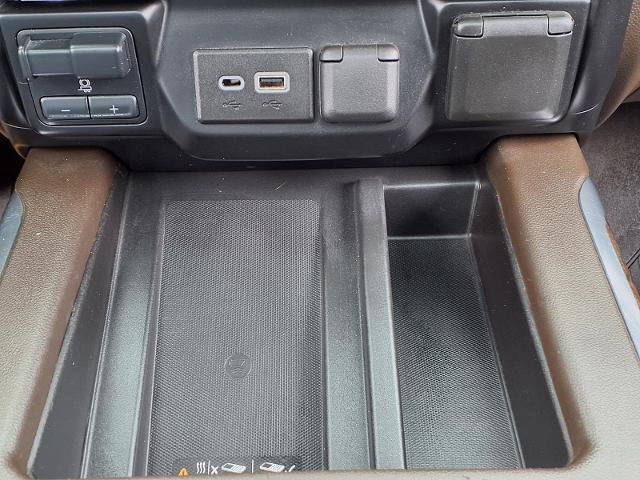 Used 2022 GMC Sierra 2500 Denali w/ Denali Ultimate Package image 9