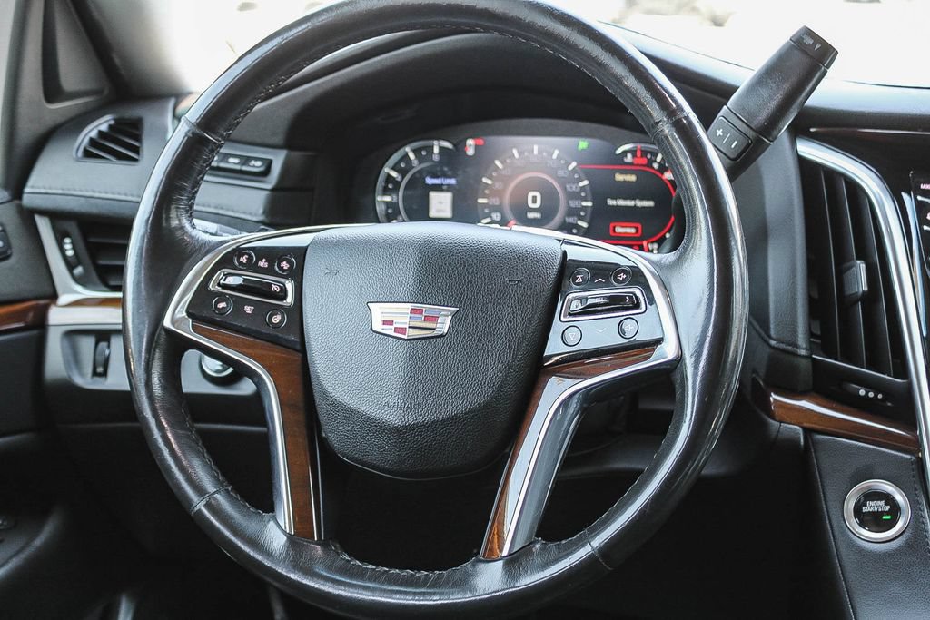 Used 2019 Cadillac Escalade ESV Luxury w/ Escalade Sport Edition AWD/4WD image 15