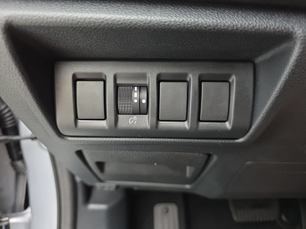 Used 2022 Subaru Outback Premium AWD/4WD image 17