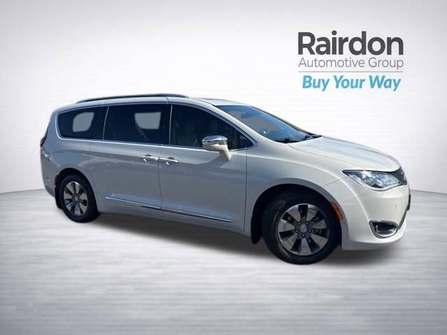 Used 2020 Chrysler Pacifica Limited w/ Advanced Safetytec Group FWD image 1