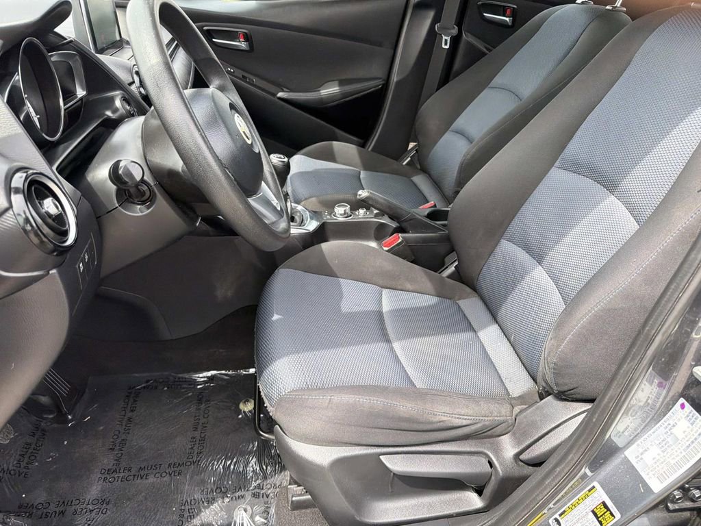 Used 2017 Toyota Yaris iA image 20