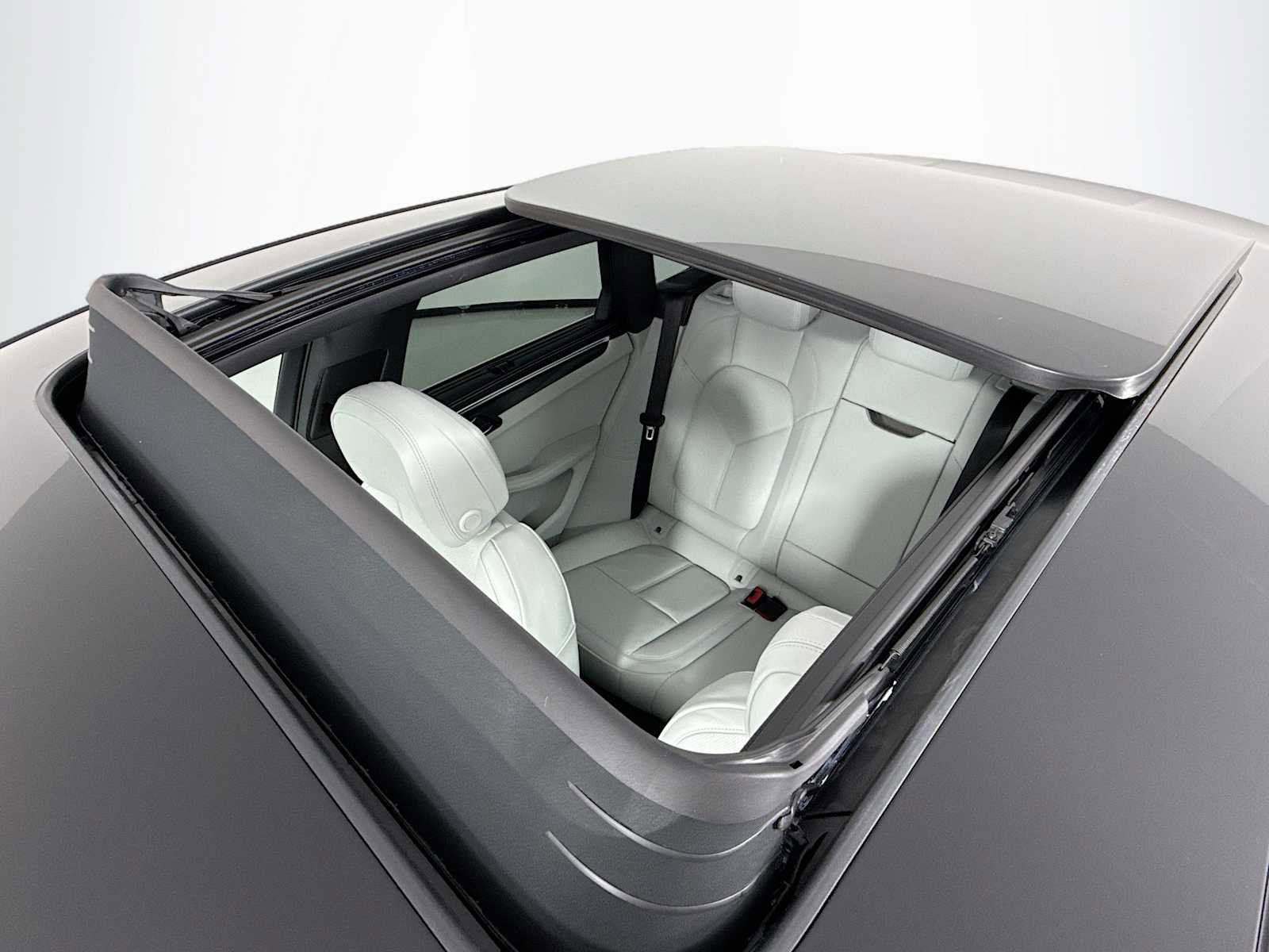 New 2026 Porsche Macan S image 23