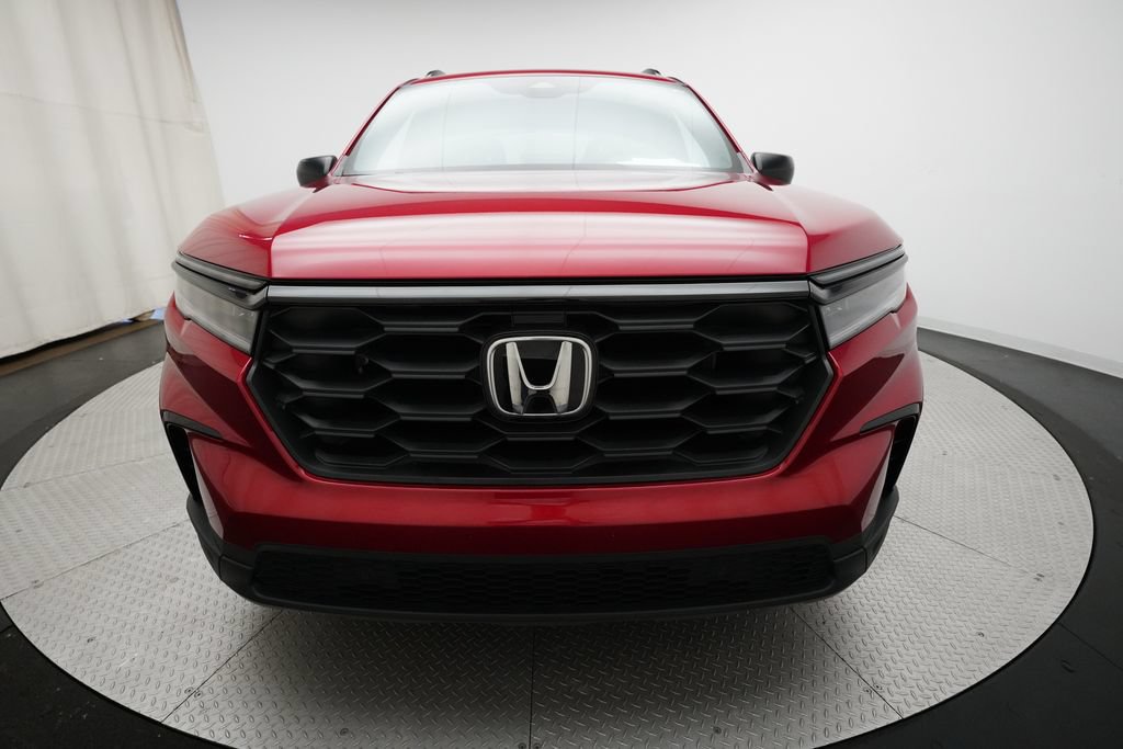 Certified 2025 Honda Pilot Sport image 11