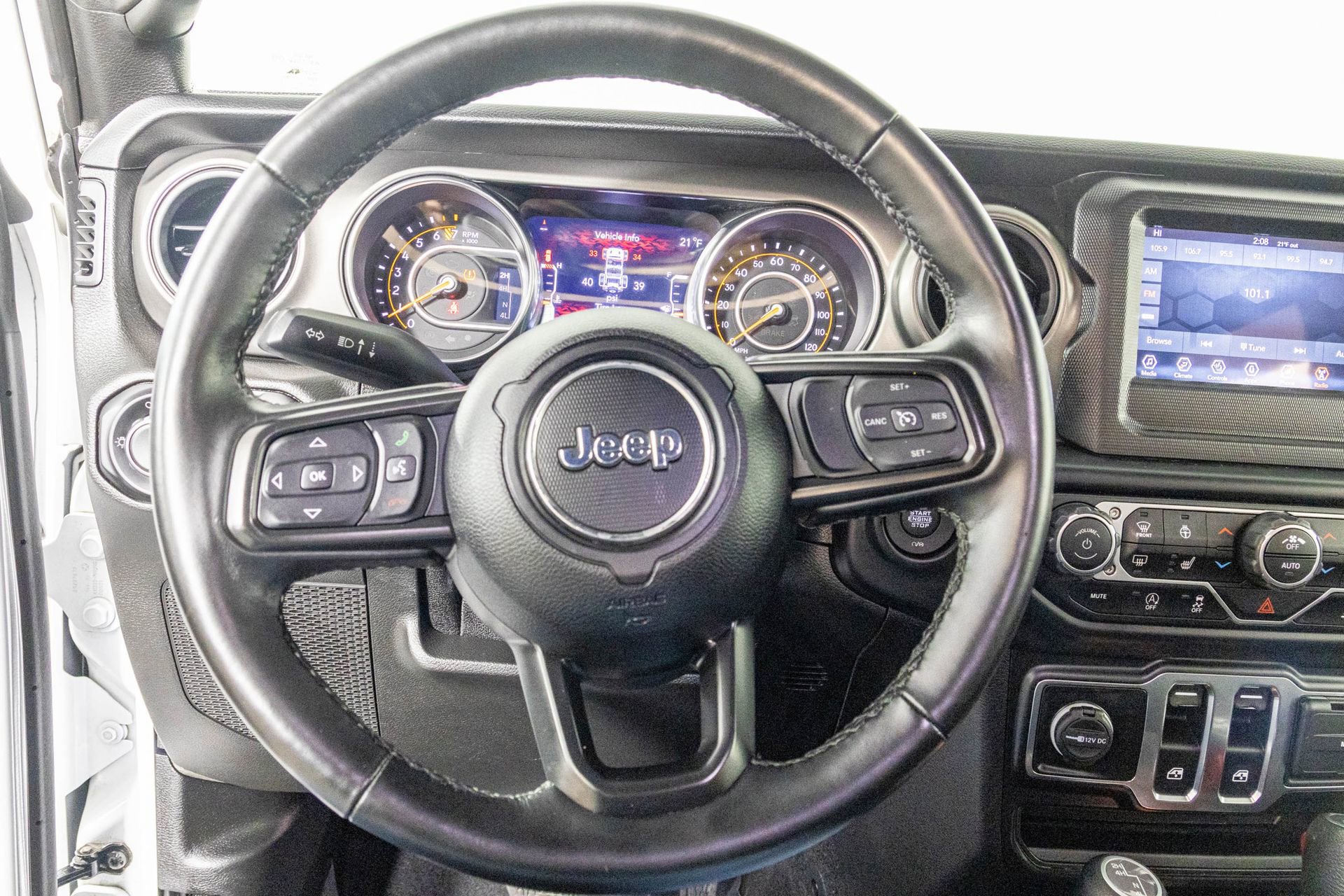 Used 2021 Jeep Wrangler Willys w/ LED Headlamp & Fog Lamp Group image 71