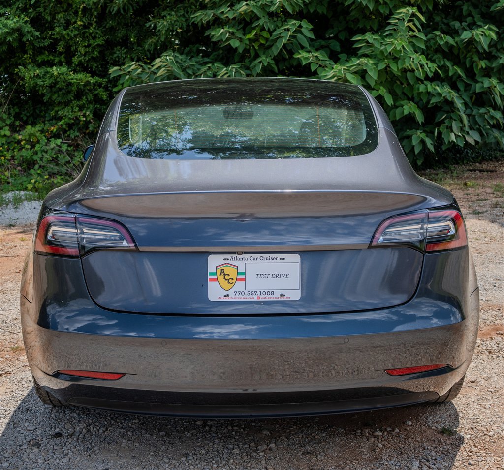 Used 2022 Tesla Model 3 Standard Range RWD image 4