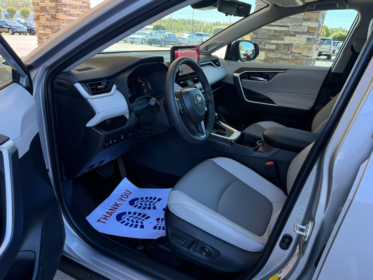 Used 2025 Toyota RAV4 XLE Premium w/ Weather Package image 9