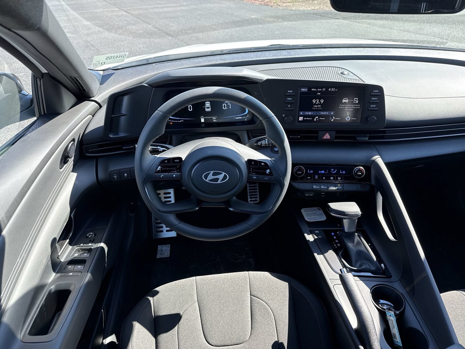 New 2026 Hyundai Elantra Sport FWD image 17