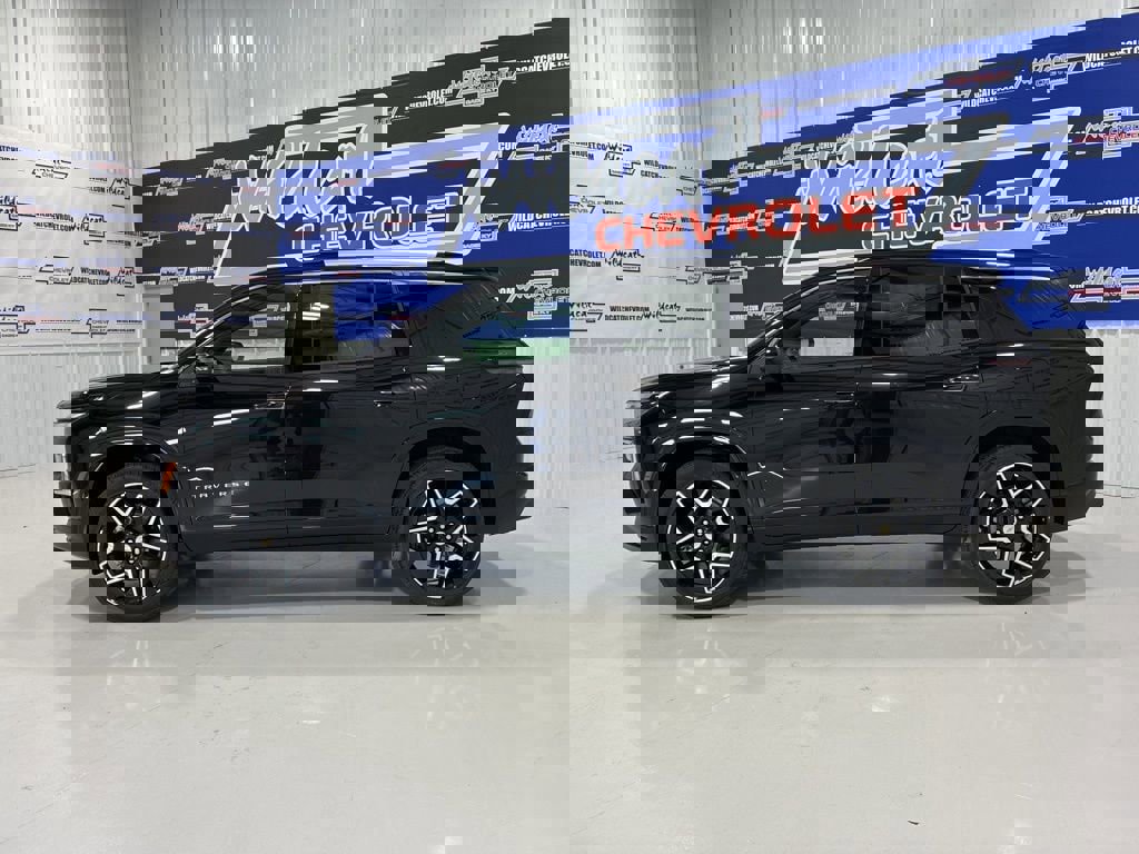 New 2026 Chevrolet Traverse High Country image 3