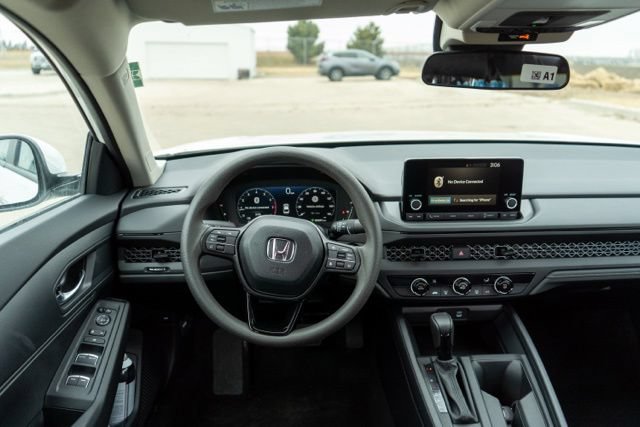 Used 2023 Honda Accord LX image 13