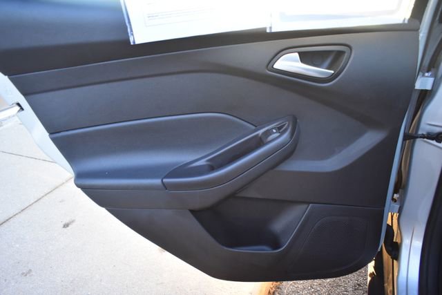 Used 2014 Ford Focus SE w/ Equipment Group 201A image 29