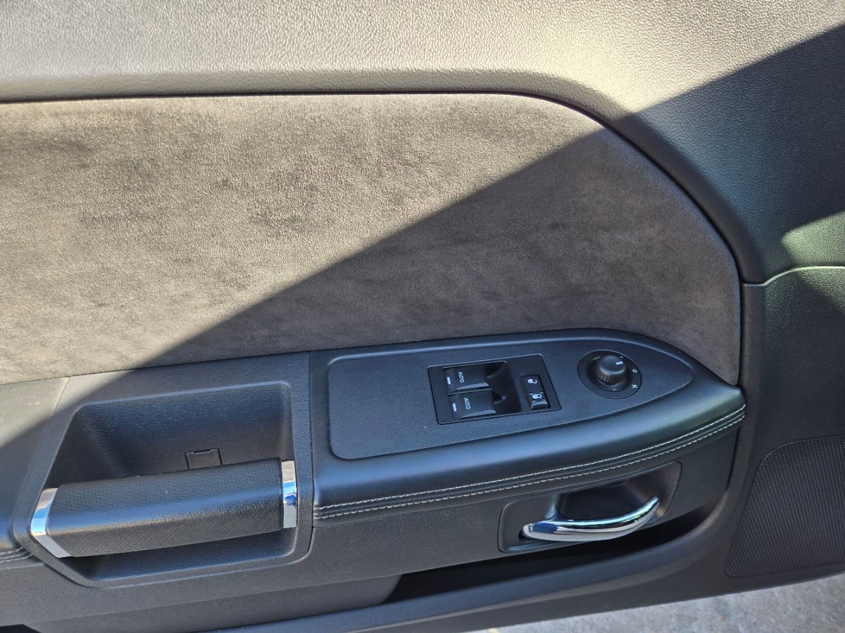 Used 2009 Dodge Challenger SRT8 w/ SRT Option Group II image 6