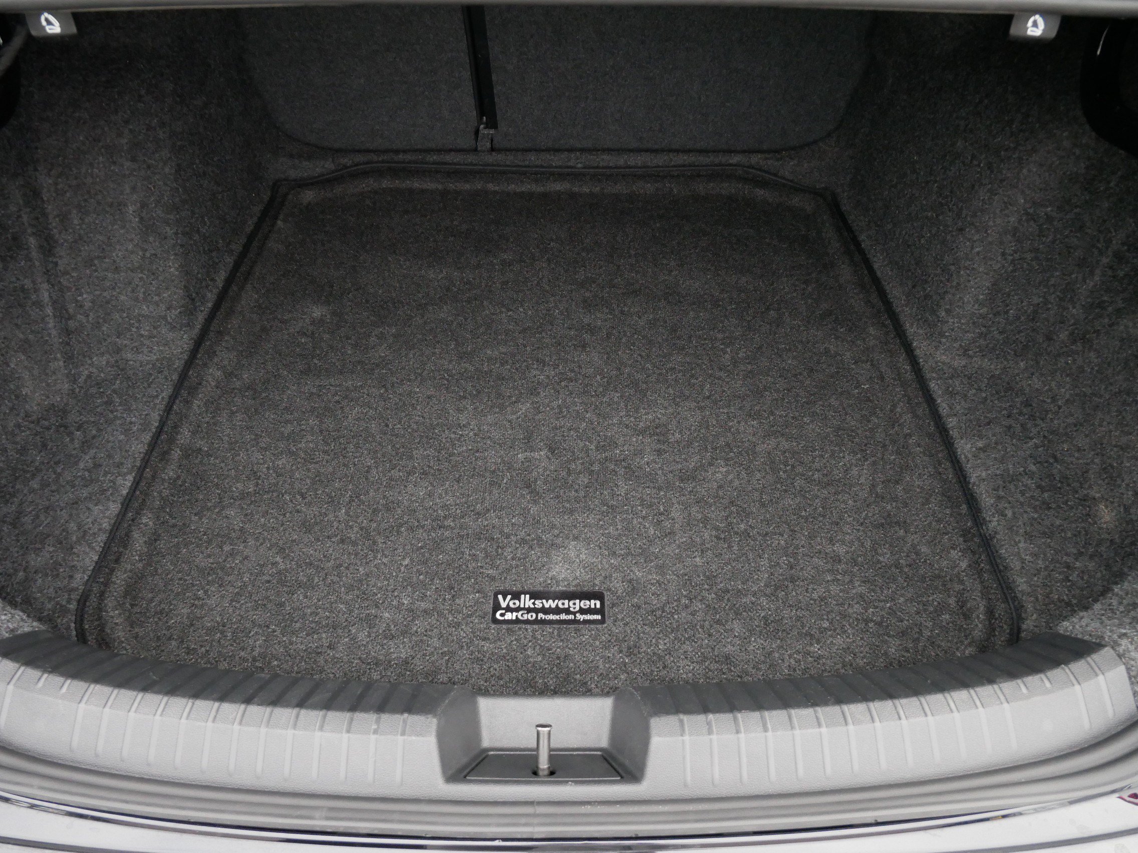 Certified 2025 Volkswagen Jetta Sport FWD image 18