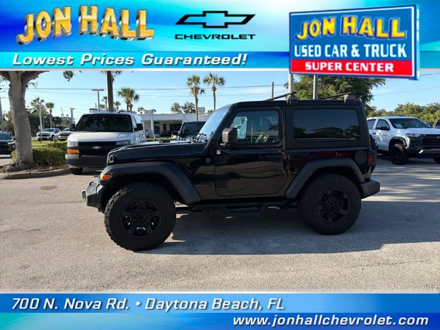 Used 2024 Jeep Wrangler Sport AWD/4WD image 3