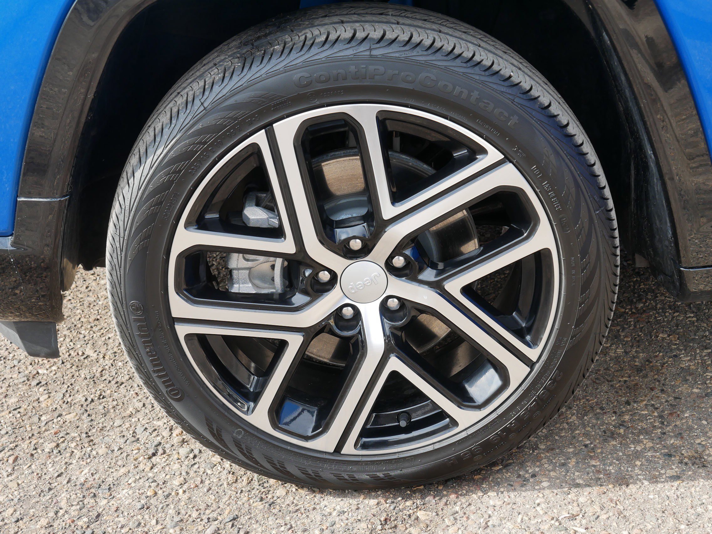 Used 2024 Jeep Compass Limited w/ Elite Group image 15