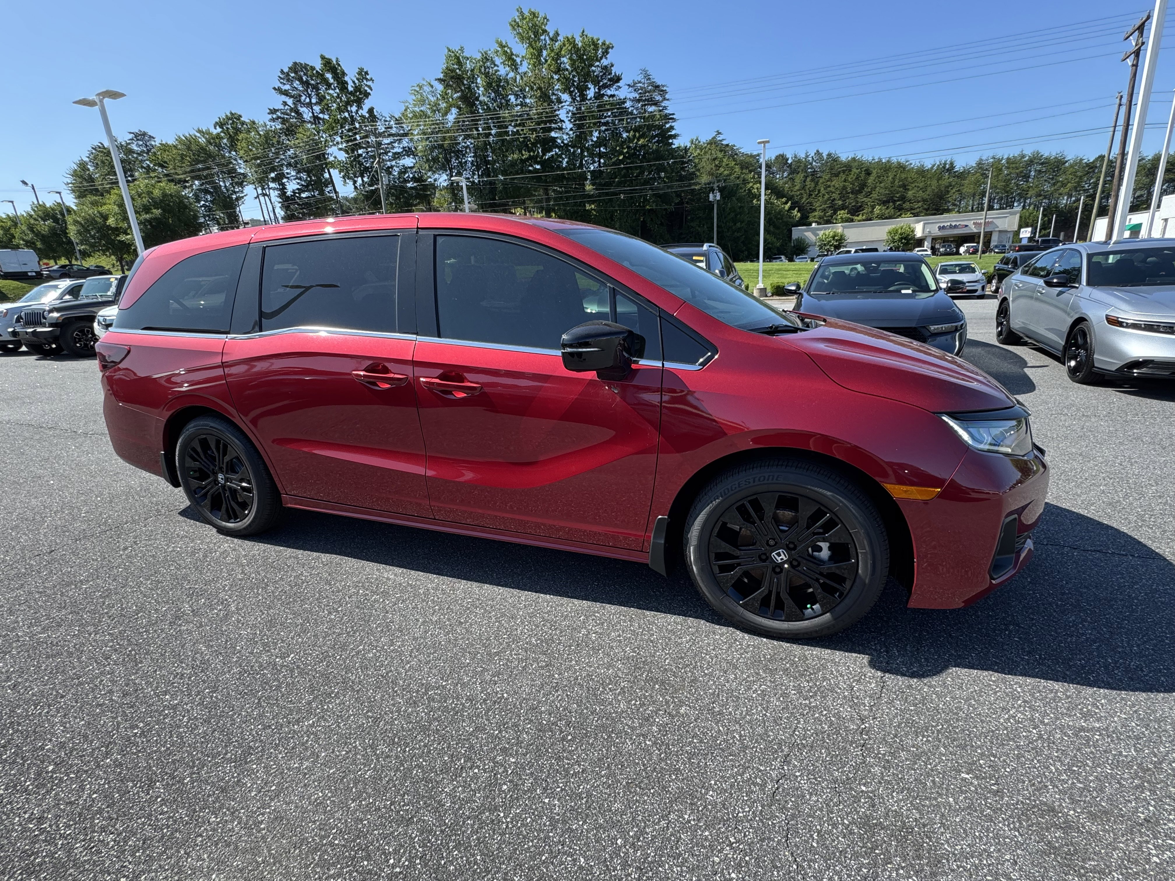 New 2026 Honda Odyssey Sport-L video 2