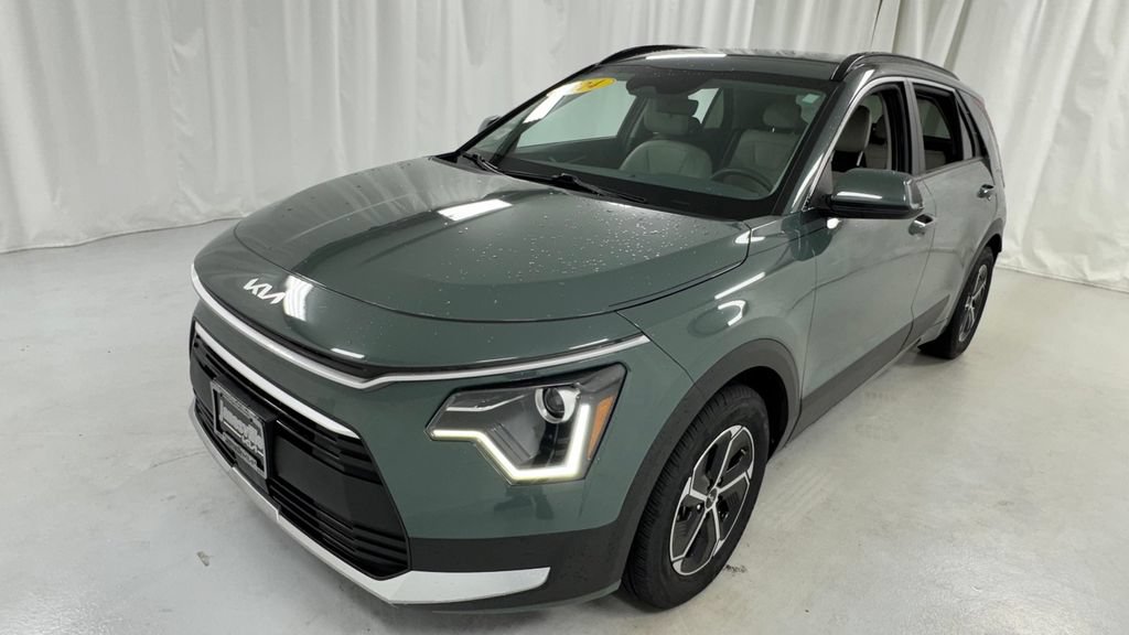 Used 2024 Kia Niro EX FWD image 7