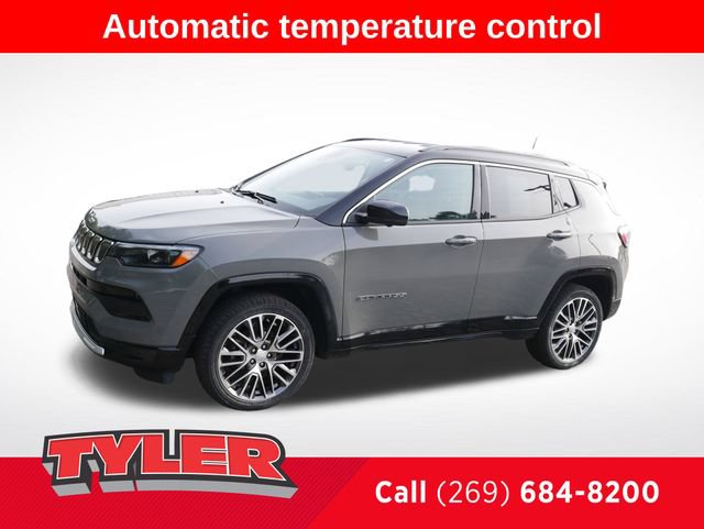 Certified 2022 Jeep Compass Limited w/ Elite Group AWD/4WD image 3