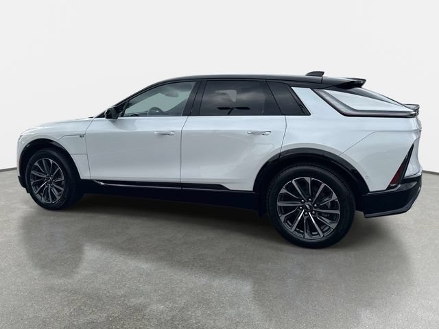 New 2025 Cadillac Lyriq Sport w/ LPO, Floor Liner Package AWD/4WD image 3