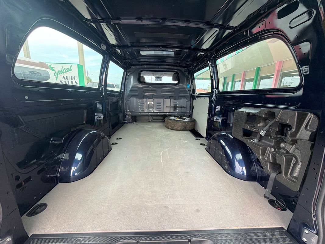 Used 2022 Mercedes-Benz Metris image 15