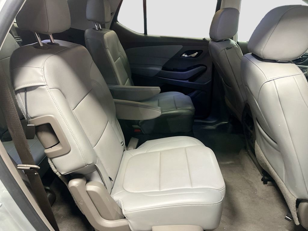 Used 2020 Chevrolet Traverse Premier image 29