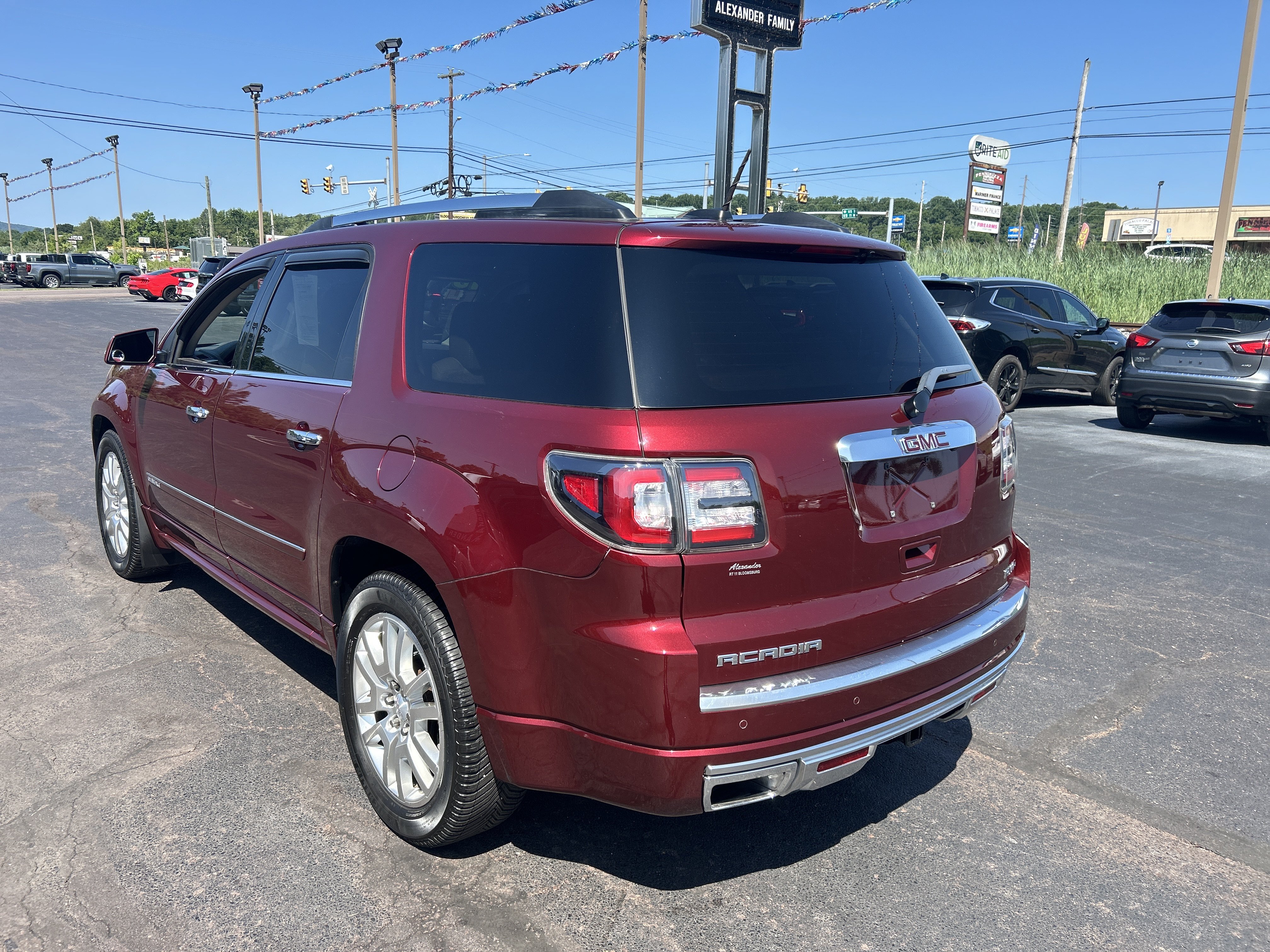 Used 2016 GMC Acadia Denali AWD/4WD image 6