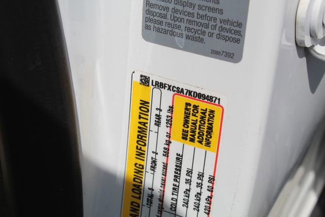 Used 2019 Buick Envision Essence FWD image 36