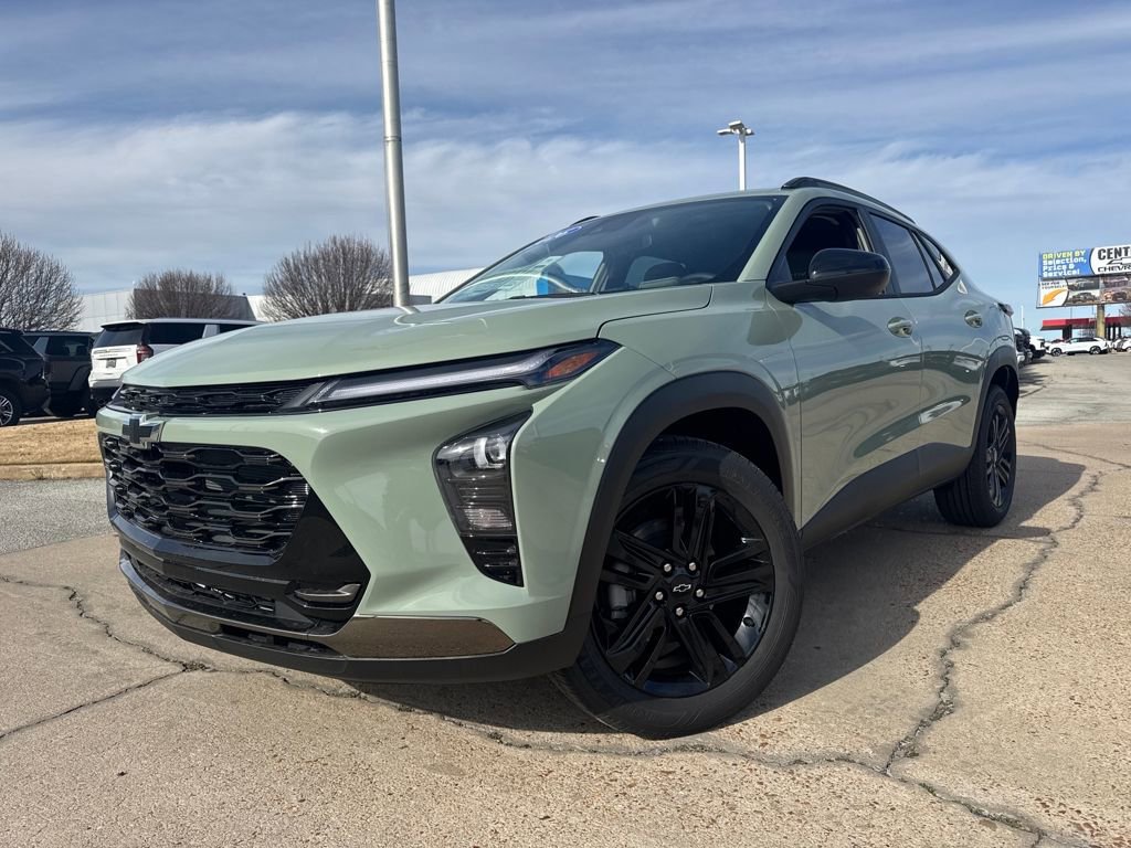 New 2026 Chevrolet Trax ACTIV w/ Sunroof Package