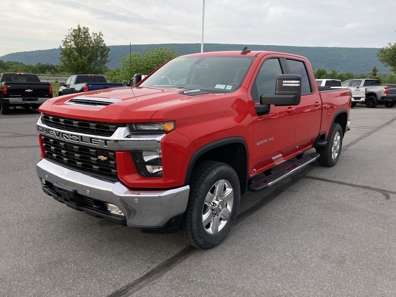 Used 2020 Chevrolet Silverado 2500 LT w/ All Star Edition AWD/4WD video 3