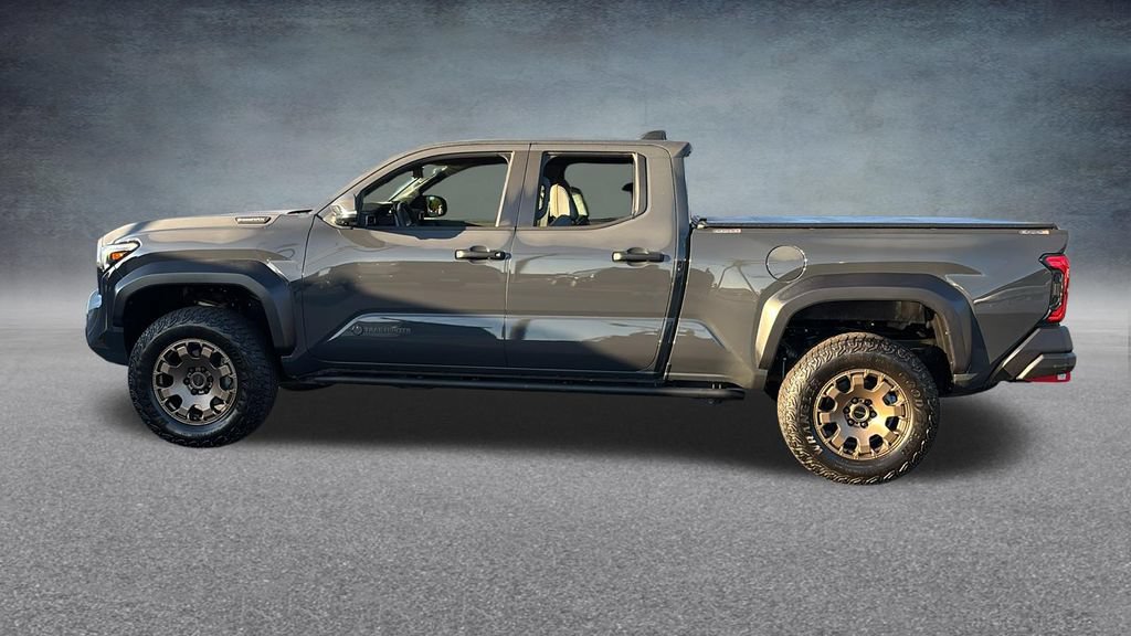 Used 2025 Toyota Tacoma 4x4 Double Cab Hybrid w/ Tow Tech Package image 4