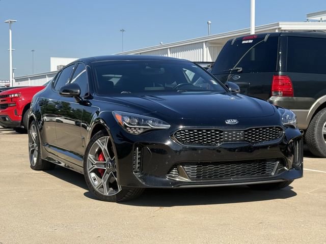 Used 2019 Kia Stinger GT2 AWD/4WD image 2