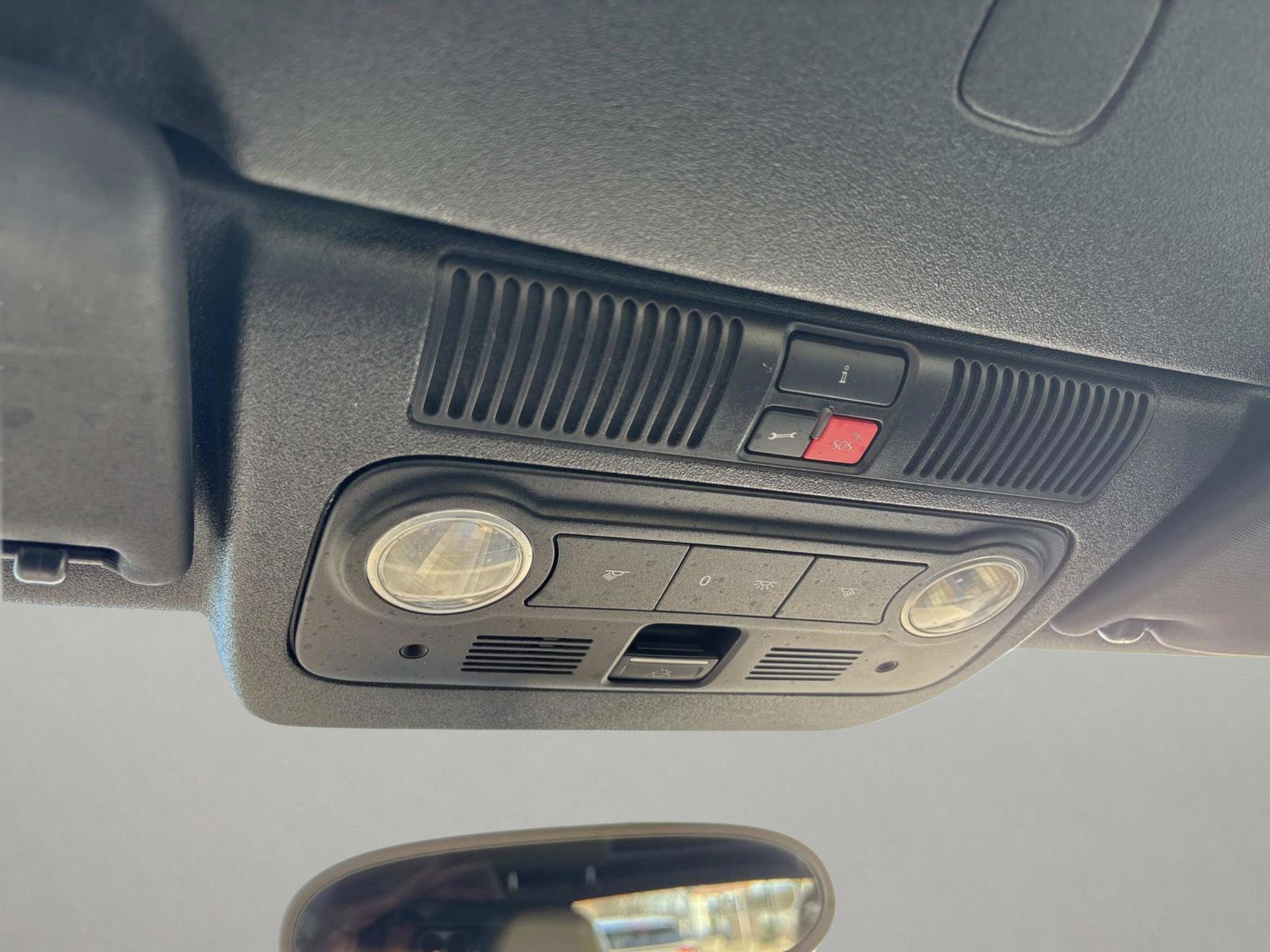 Used 2014 Volkswagen Beetle 1.8T image 28