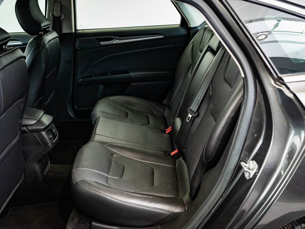 Used 2015 Ford Fusion Titanium image 34