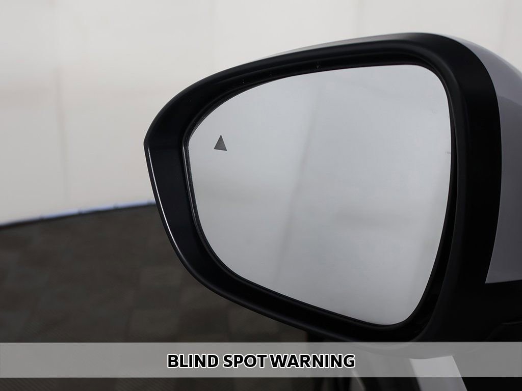 New 2026 Mitsubishi Outlander SE image 8