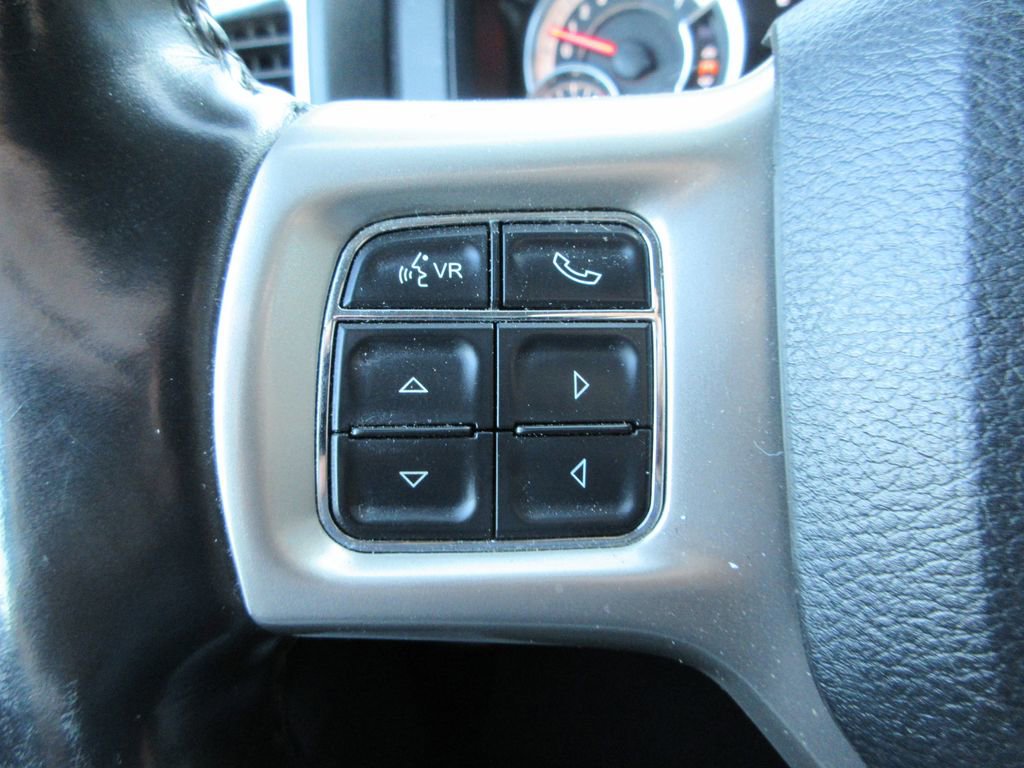 Used 2015 RAM 1500 Laramie w/ Convenience Group AWD/4WD image 31