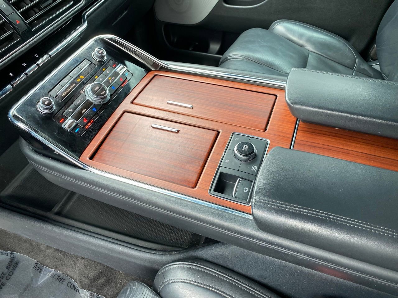 Used 2023 Lincoln Navigator L Reserve image 31