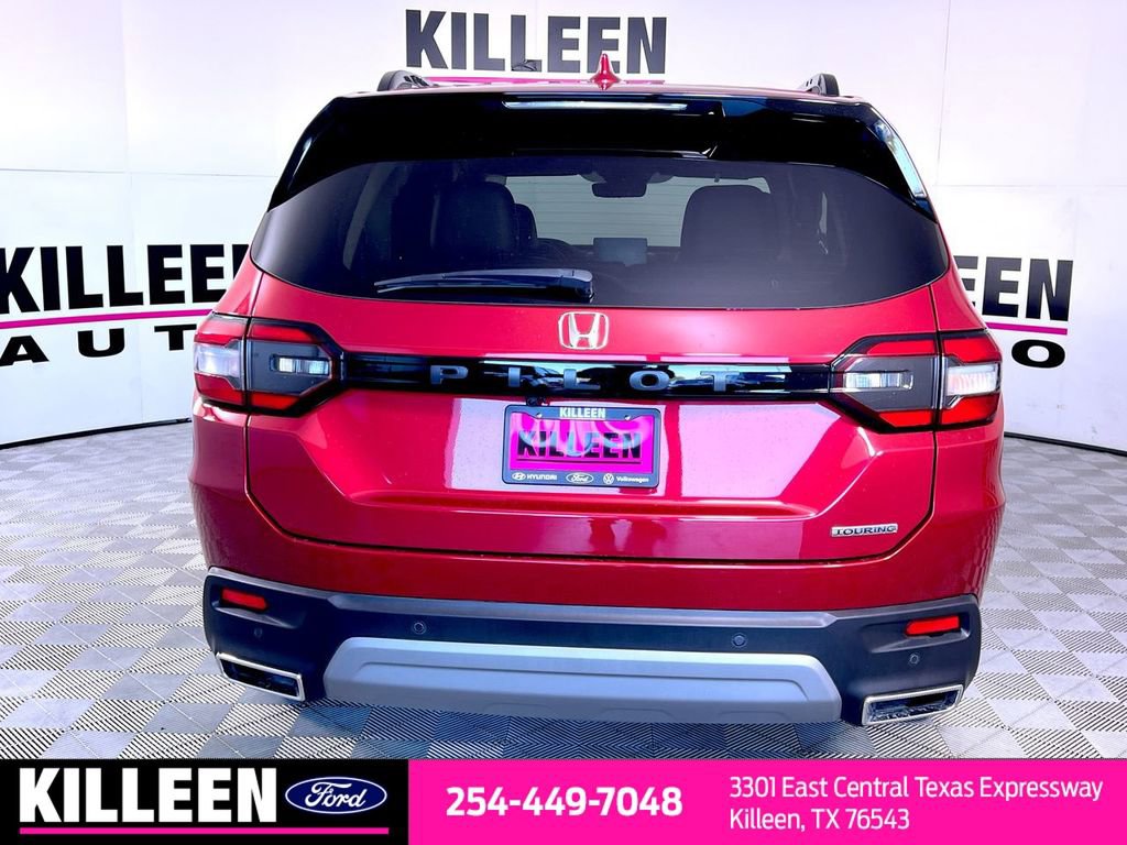 Used 2024 Honda Pilot Touring image 7