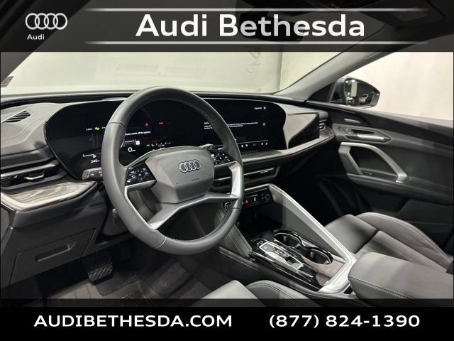 Certified 2025 Audi Q5 Premium AWD/4WD image 13